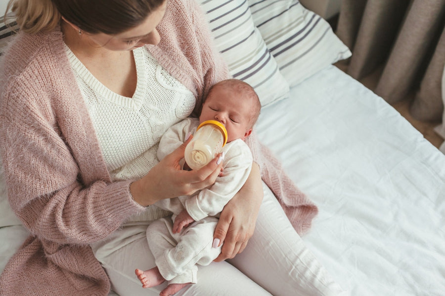 5 Bottle Feeding Myths That Just Aren't True - The Baby's Brew